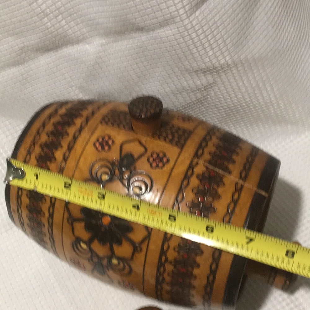 Miniature Vintage Oak Wine Barrel. - Picture 6 of 7